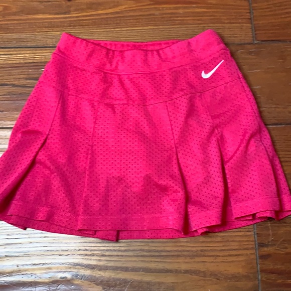 Nike Other - Nike girls pink athletic skort size 6X L